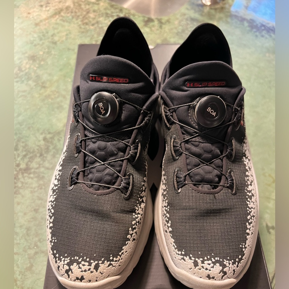 Under armor men sneakers